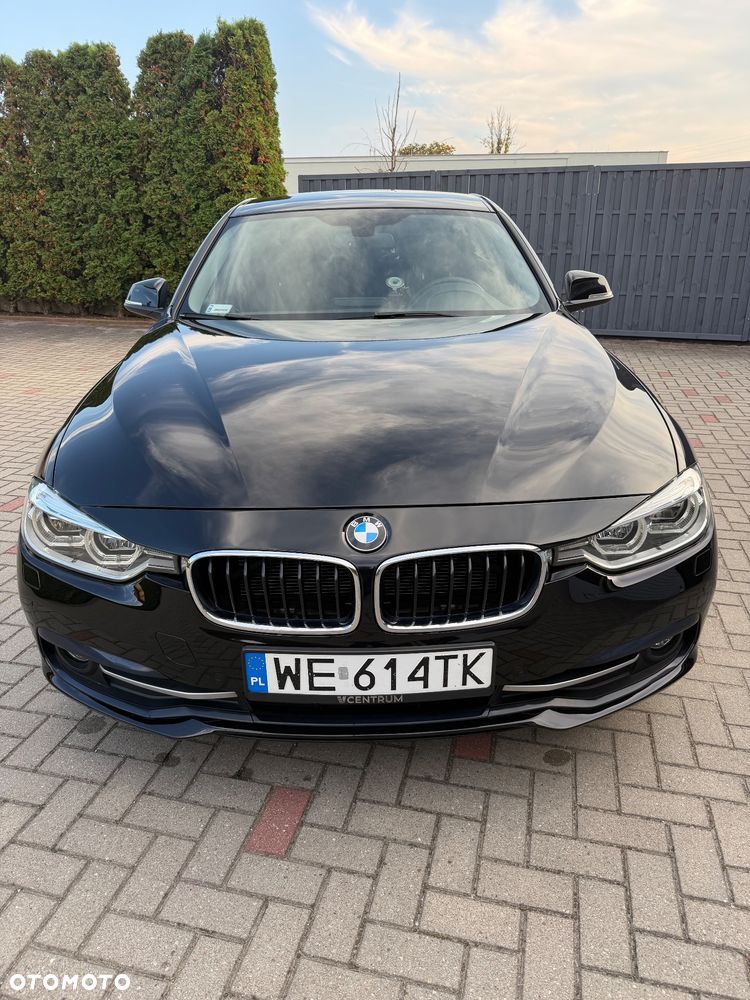 BMW 320D 2018 photo 2