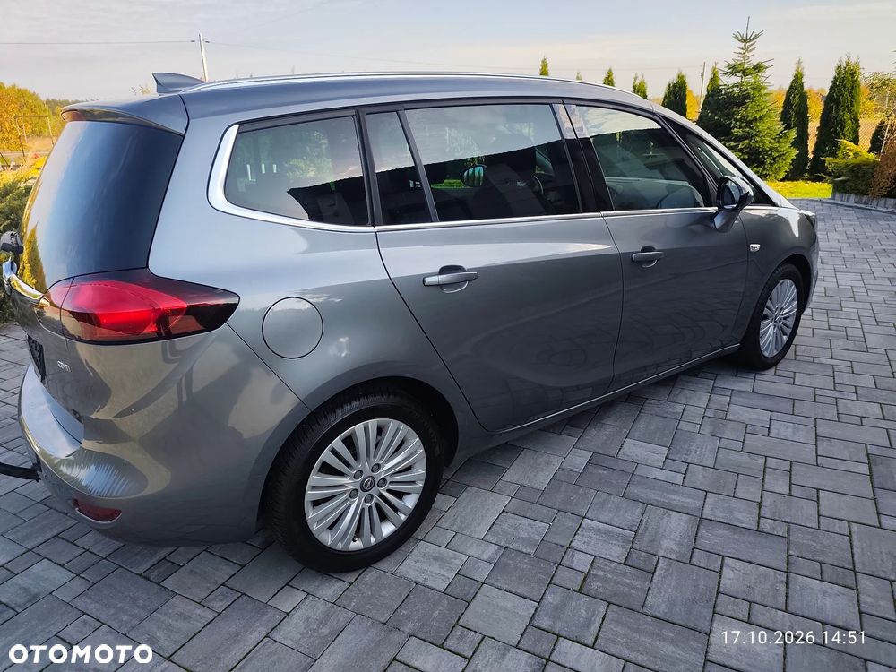Opel Zafira - 16