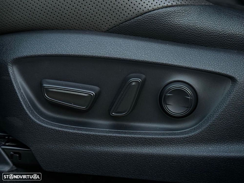 Toyota C-HR 1.8 Hybrid Exclusive+P.Luxury - 8