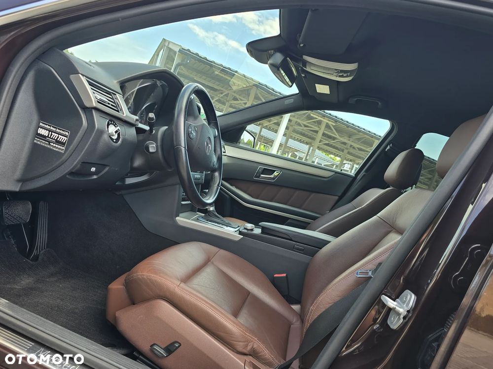 Mercedes-Benz Klasa E 250 CGI BlueEFFICIENCY 7G-TRONIC Avantgarde - 20