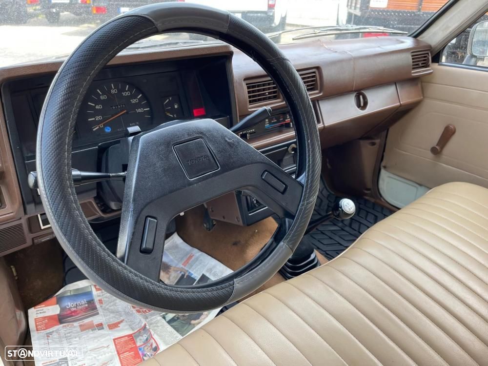 Toyota Hilux HILUX 2.4 D (75CV) - 10