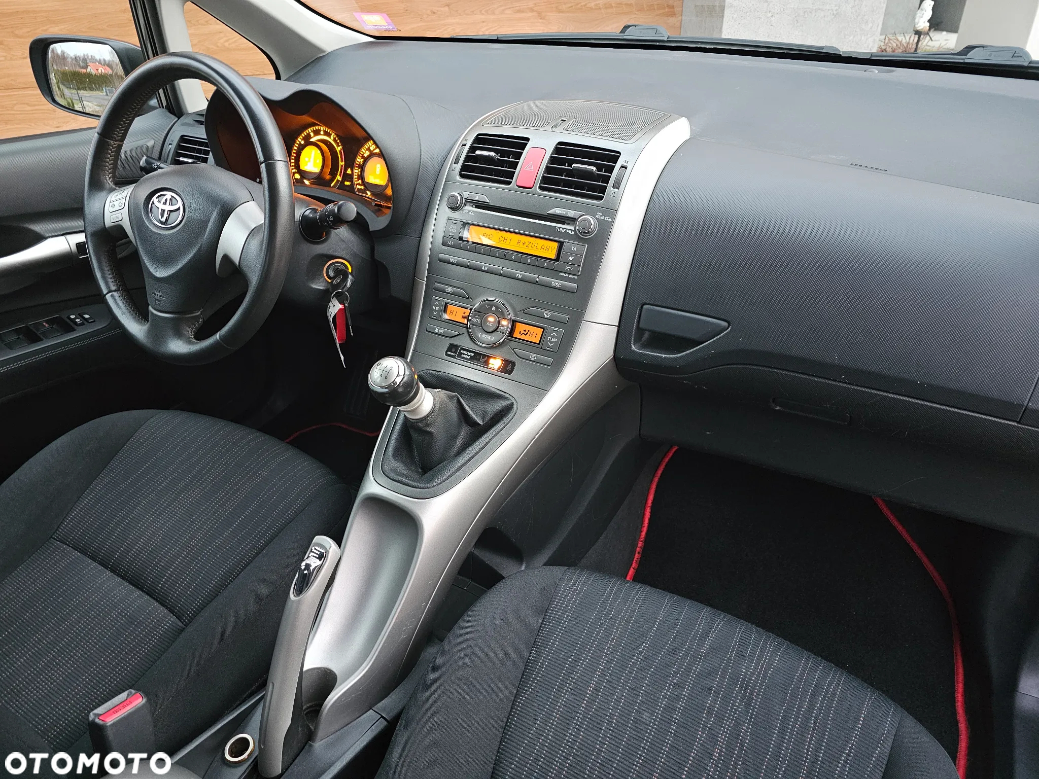 Toyota Auris 1.33 VVT-i Life - 25