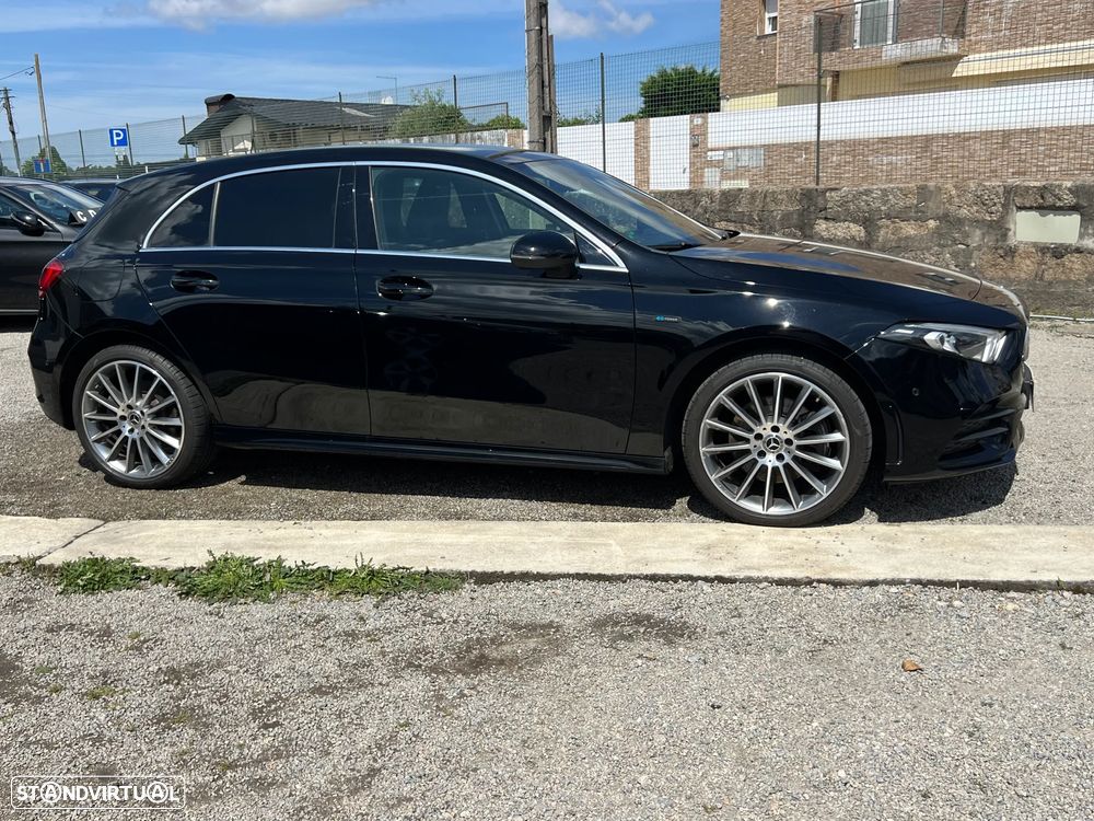 Mercedes-Benz A 250 e 8G-DCT AMG Line - 5