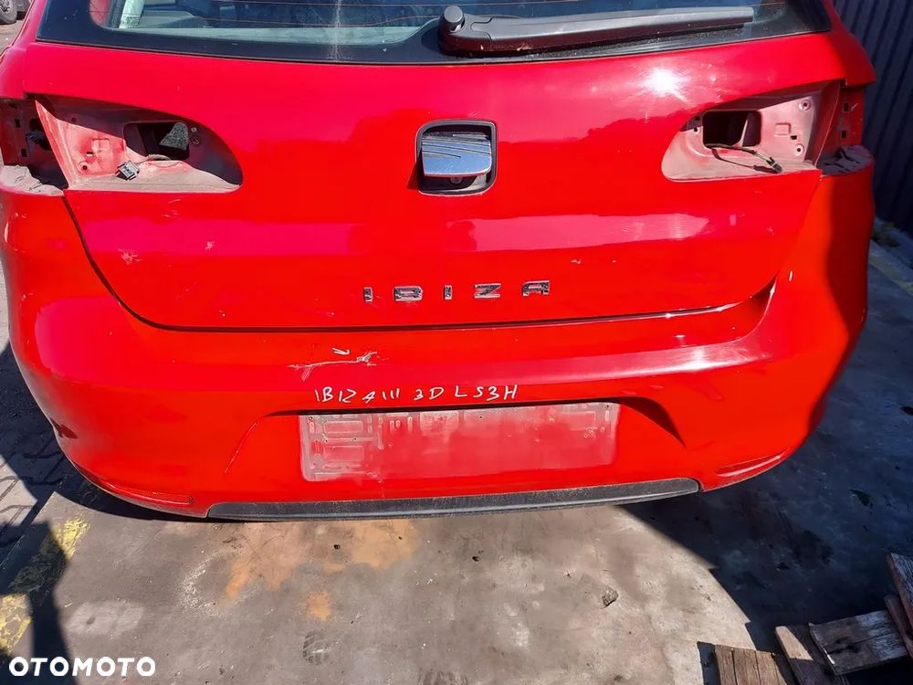 Zderzak tylny tył Seat Ibiza III 3D LS3H