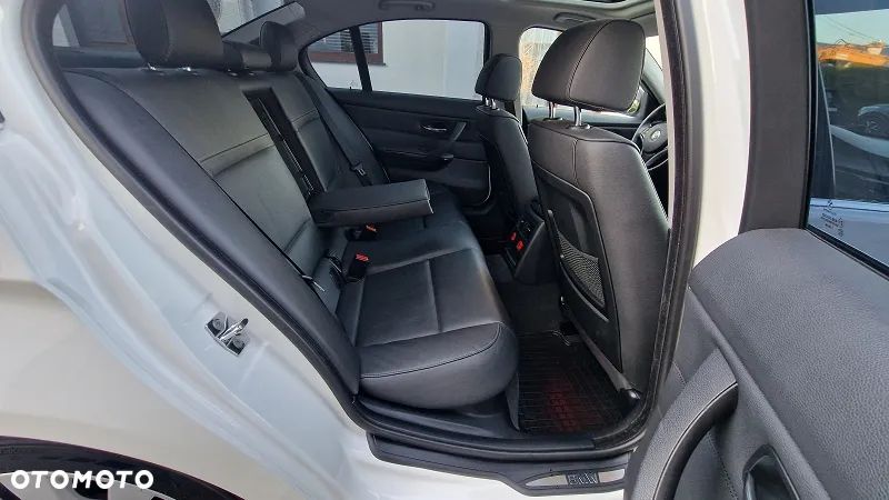 BMW Seria 3 - 31