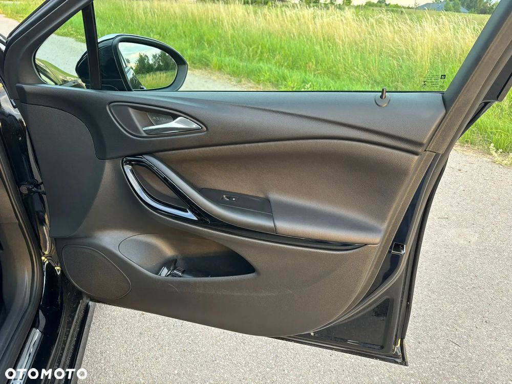 Opel Astra 1.6 Turbo Start/Stop Dynamic - 21