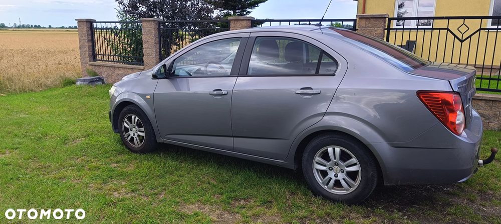 Chevrolet Aveo 1.4 16V LT - 4