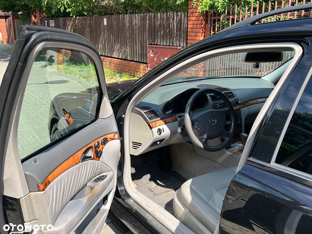 Mercedes-Benz Klasa E 320 CDI T Elegance - 9