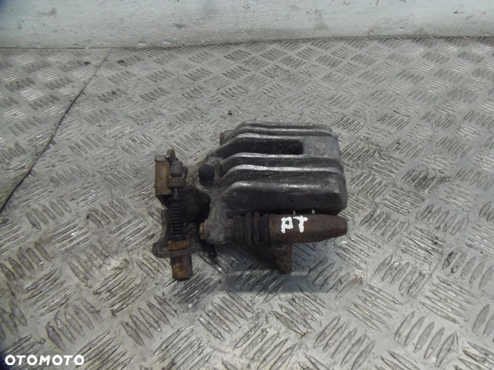 ZACISK HAMULCOWY TYLNY PRAWY VW PASSAT B5 LIFT 03R - 1