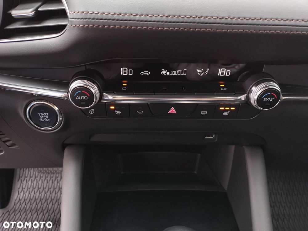 Mazda 3 2.0 mHEV Kanjo - 23