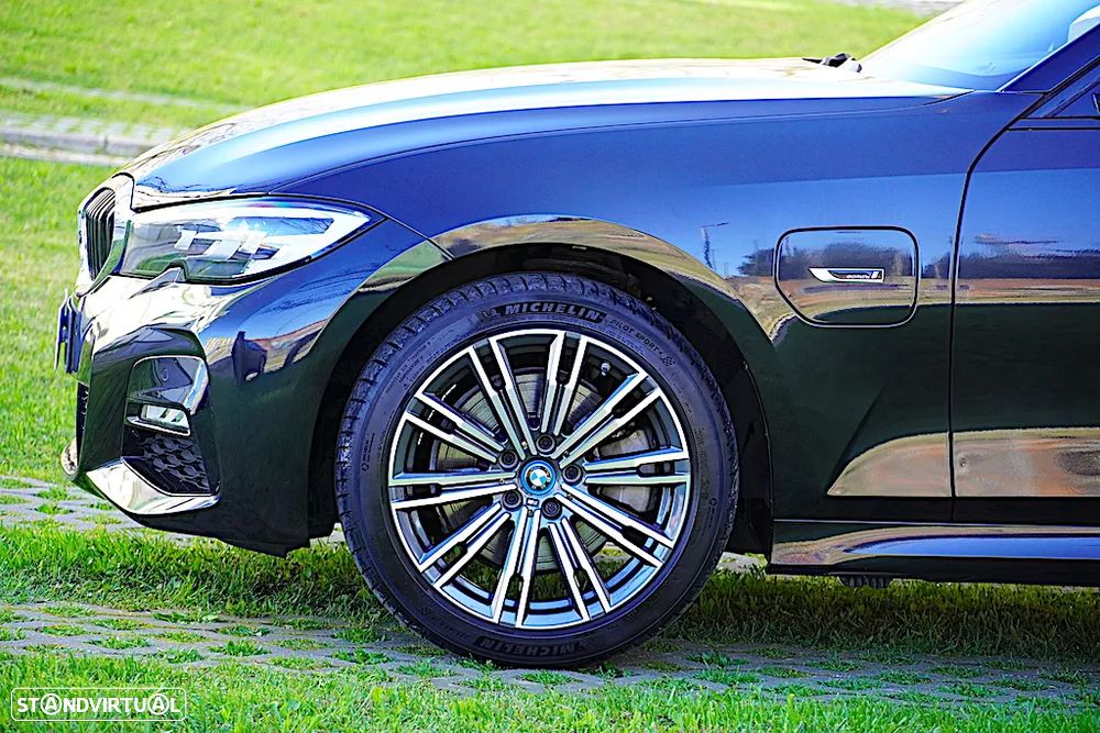 BMW 320 e Pack Desportivo M Auto - 5