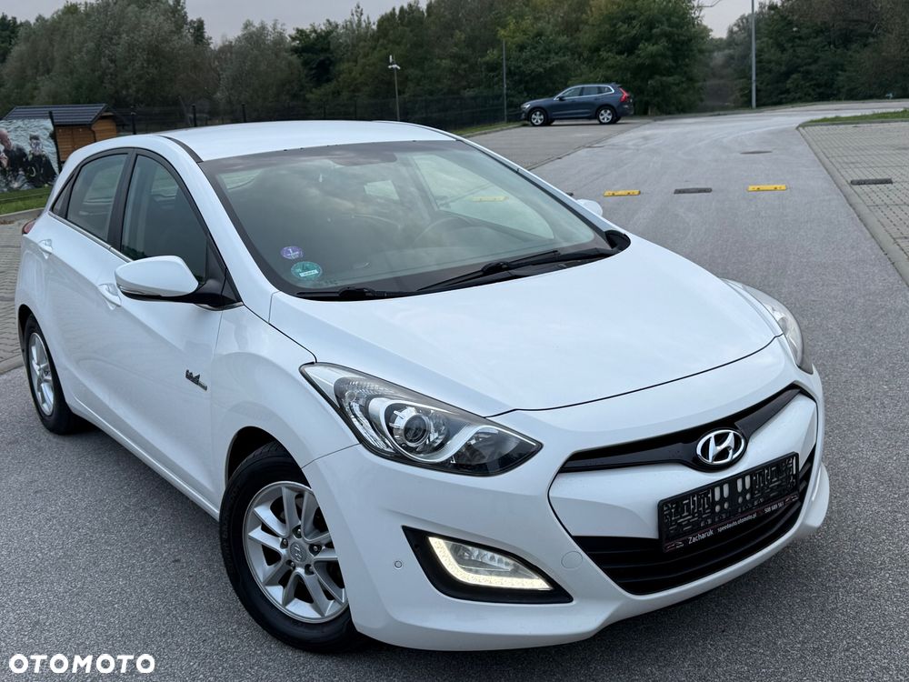 Hyundai i30 blue 1.6 GDI YES Gold - 2
