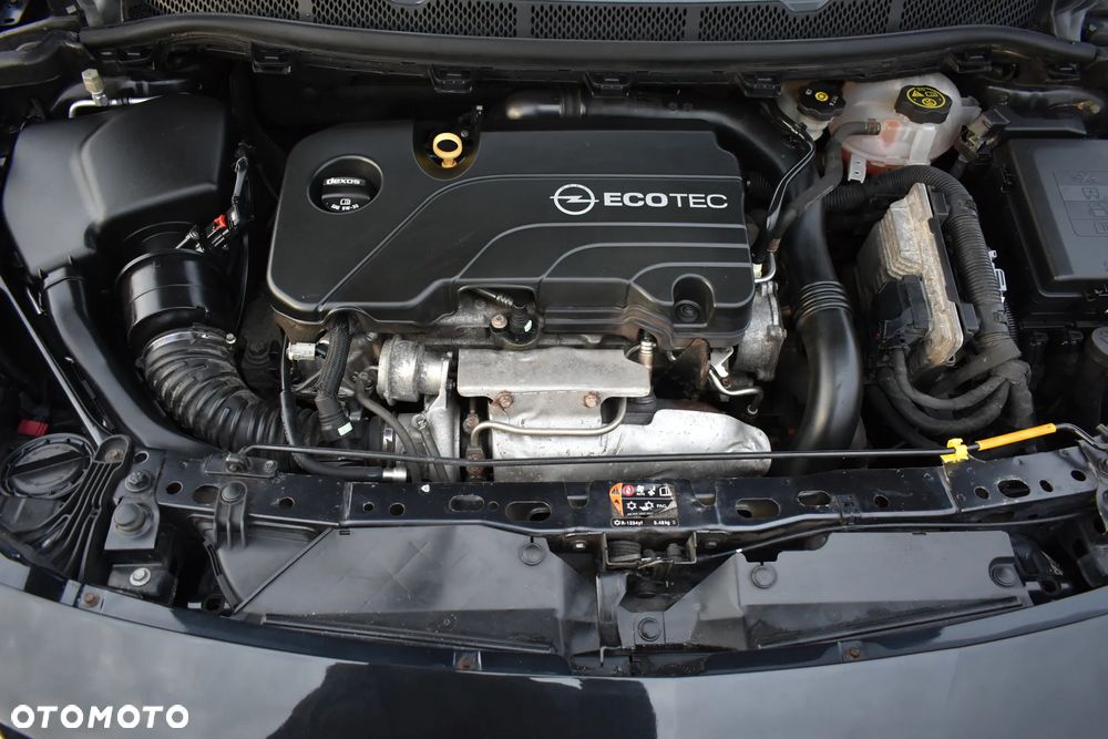 Opel Astra 1.4 Turbo Business - 17