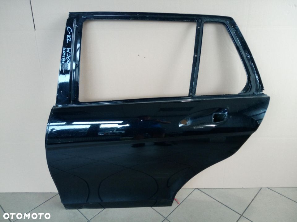 Mercedes C klasa w204 Kombi lewe drzwi tyl - 1