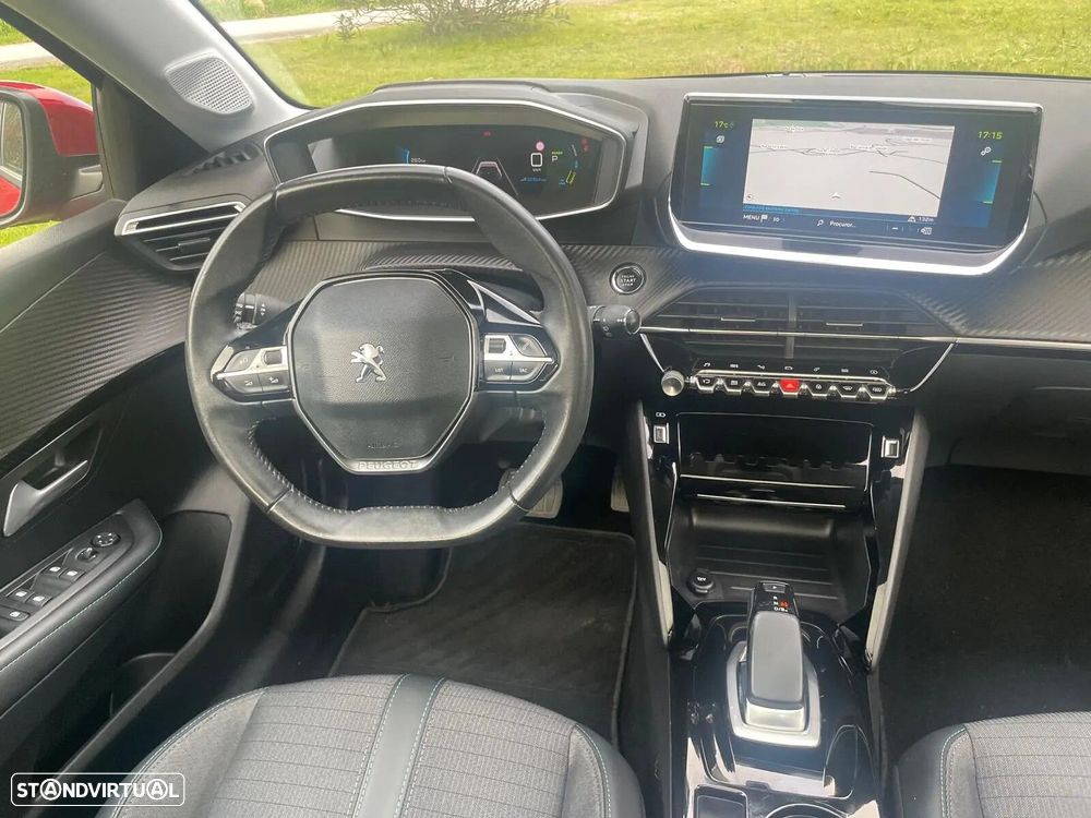 Peugeot e-208 Allure - 26