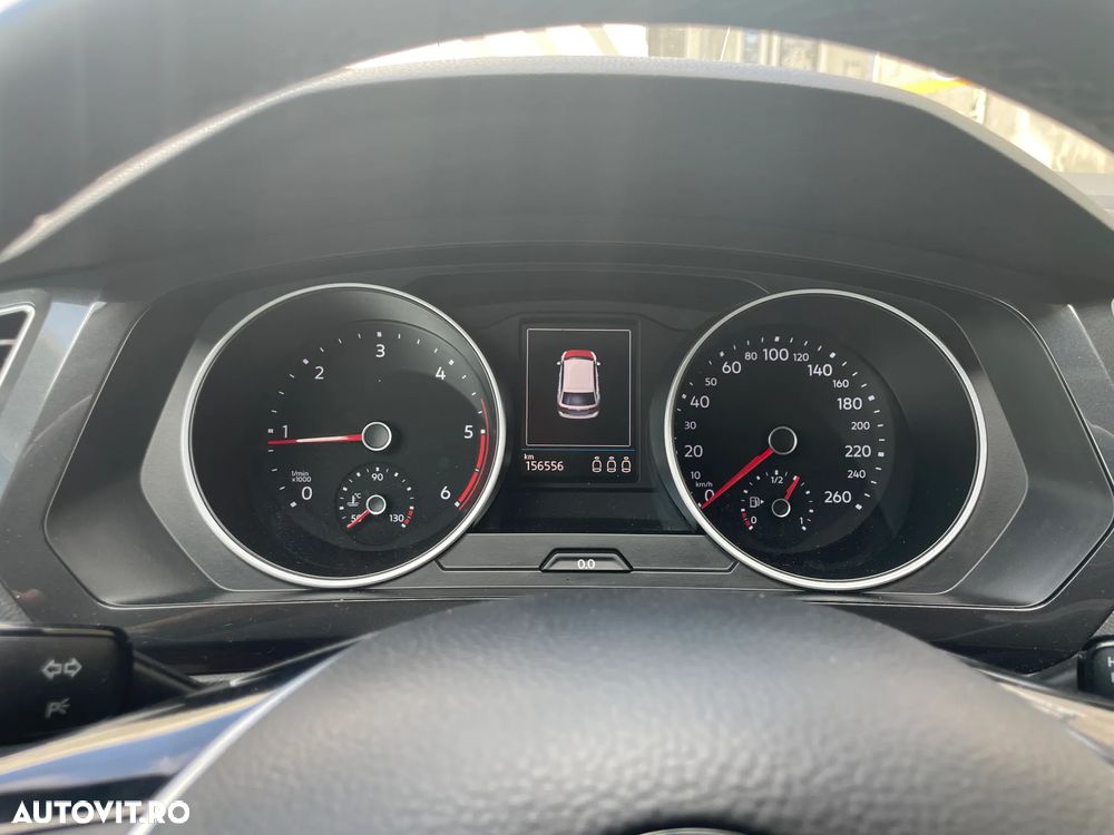 Volkswagen Tiguan - 6