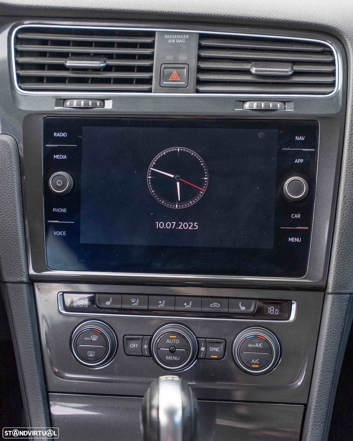 VW Golf Variant 1.6 TDi Highline DSG - 19