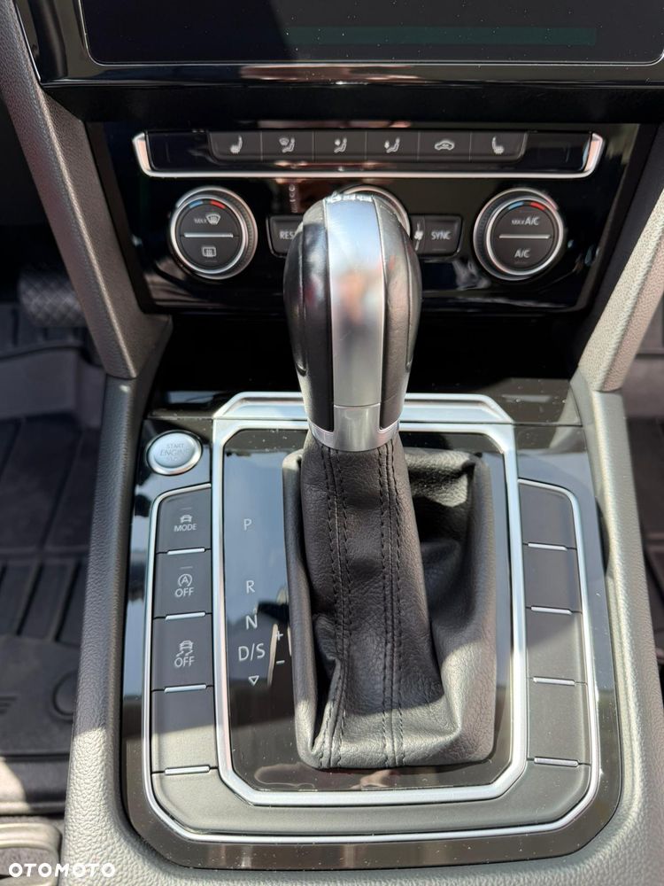 Volkswagen Passat 2.0 TSI BMT Highline DSG - 22