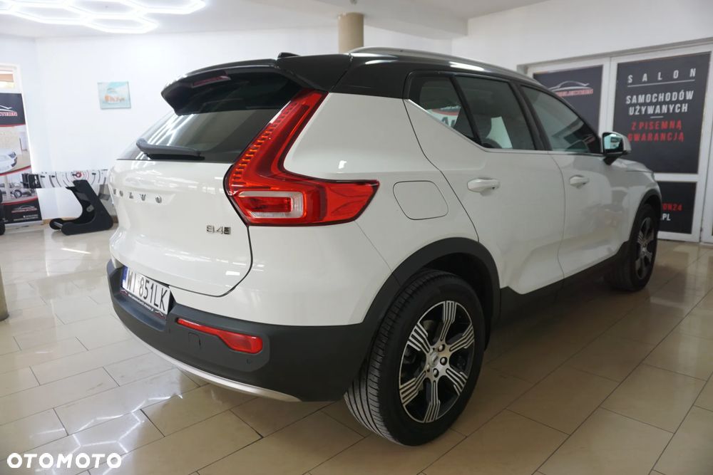 Volvo XC 40 B4 B AWD Momentum Pro - 11