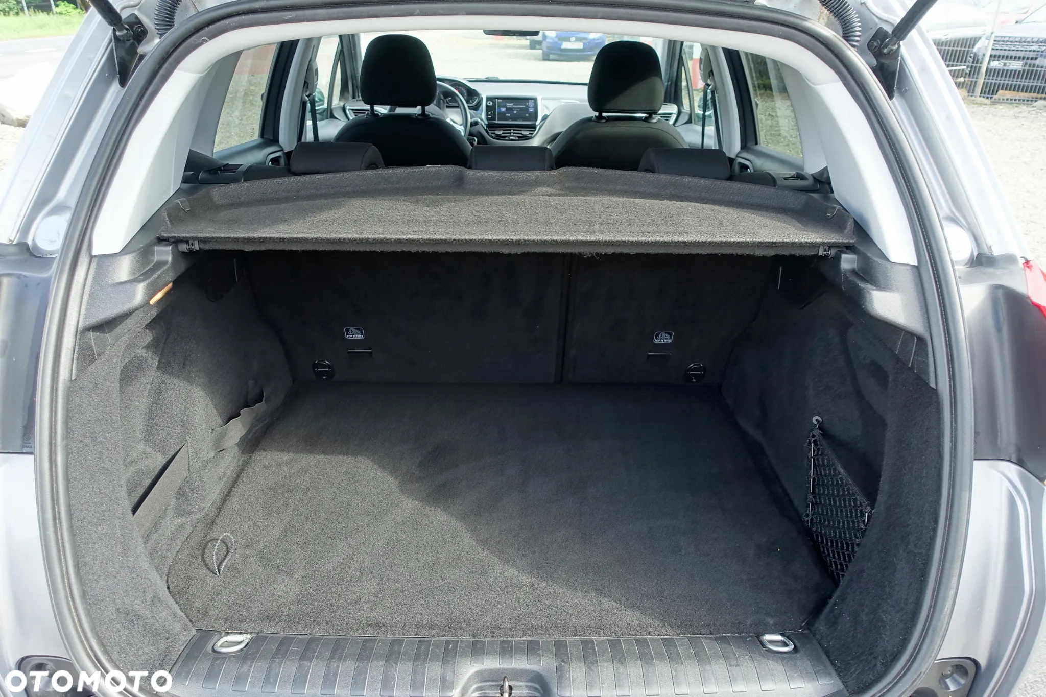 Peugeot 2008 1.2 Pure Tech Style - 16