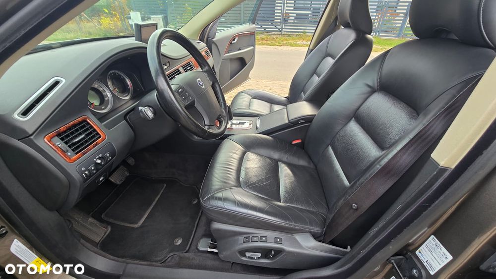 Volvo S80 V8 AWD Executive - 11