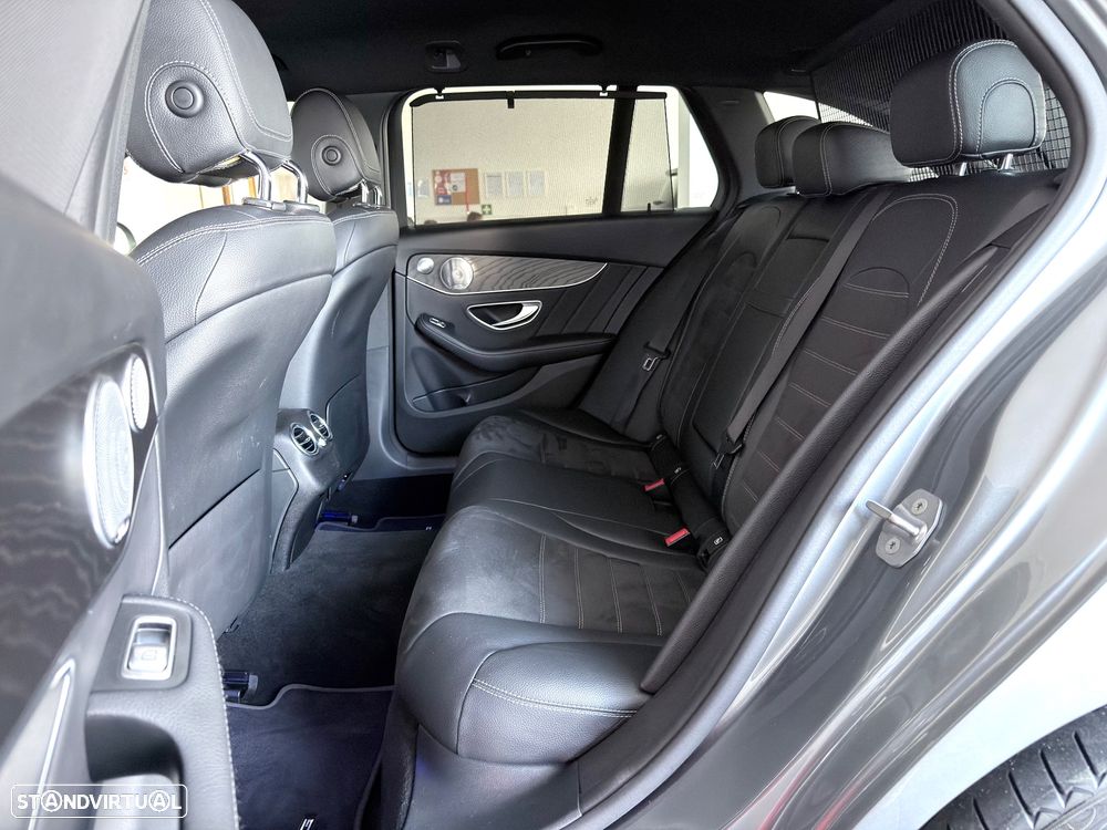 Mercedes-Benz C 300 de AMG Line - 26