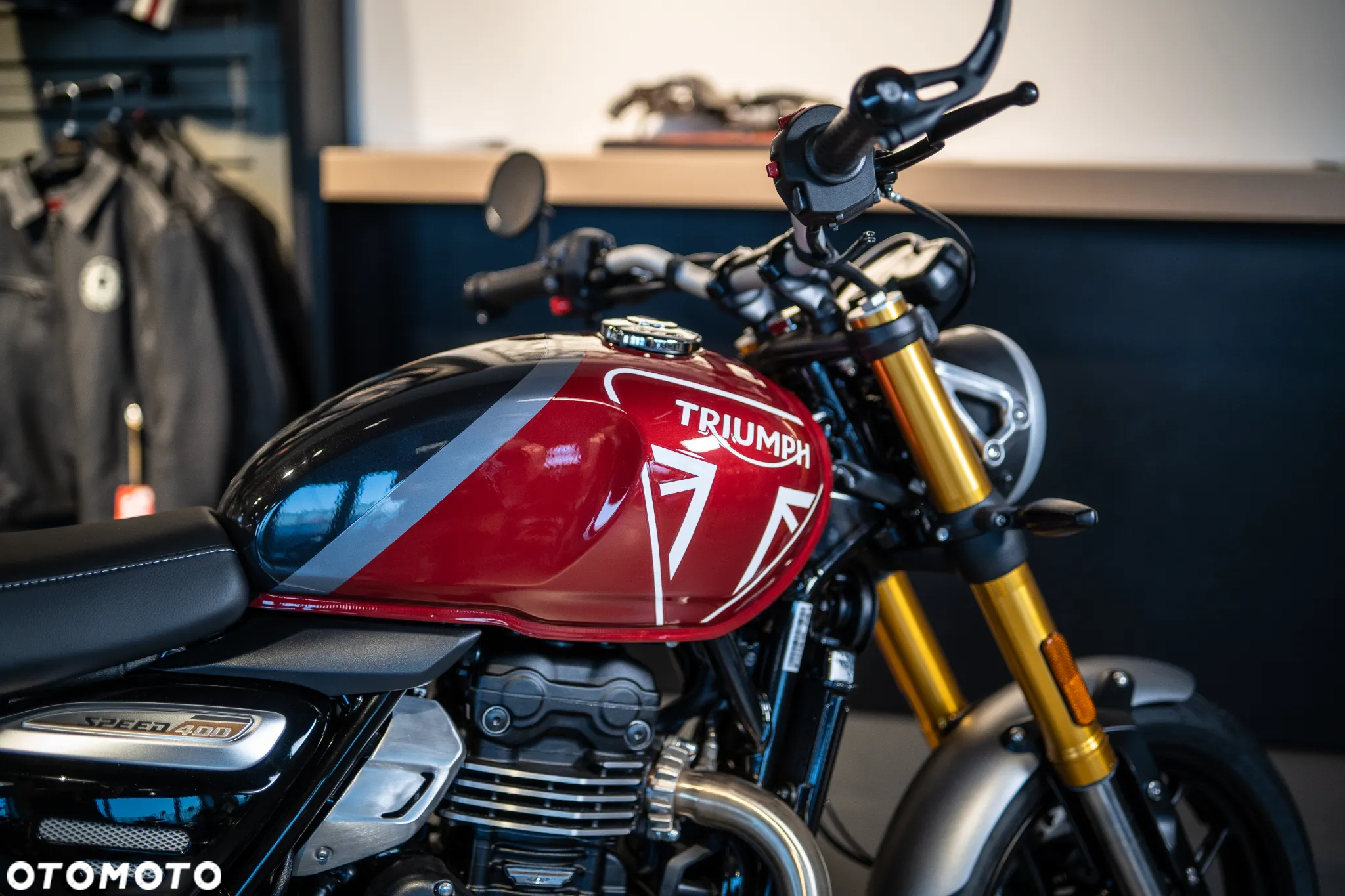 Triumph Inny - 25