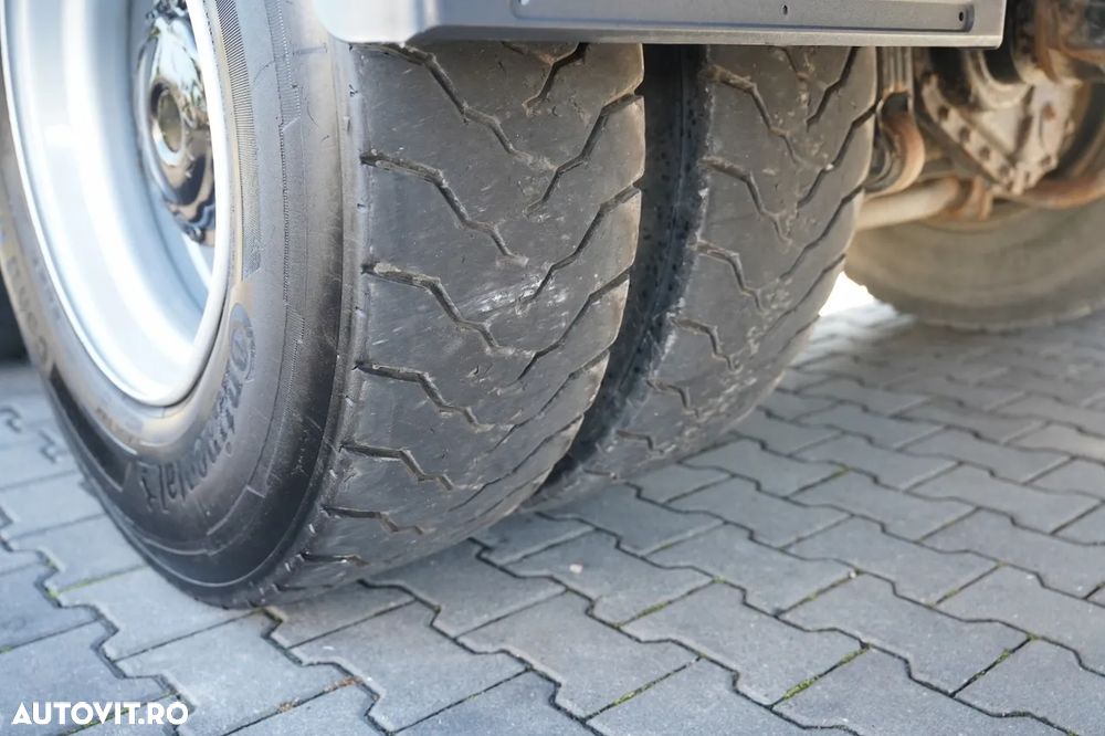 MAN TGS 41.440 / 8x8 / AUTOBASCULANTĂ CU BASCULARE PE SPATE - 5,9 M / CUTIE DE VITEZE MANUALĂ / - 23