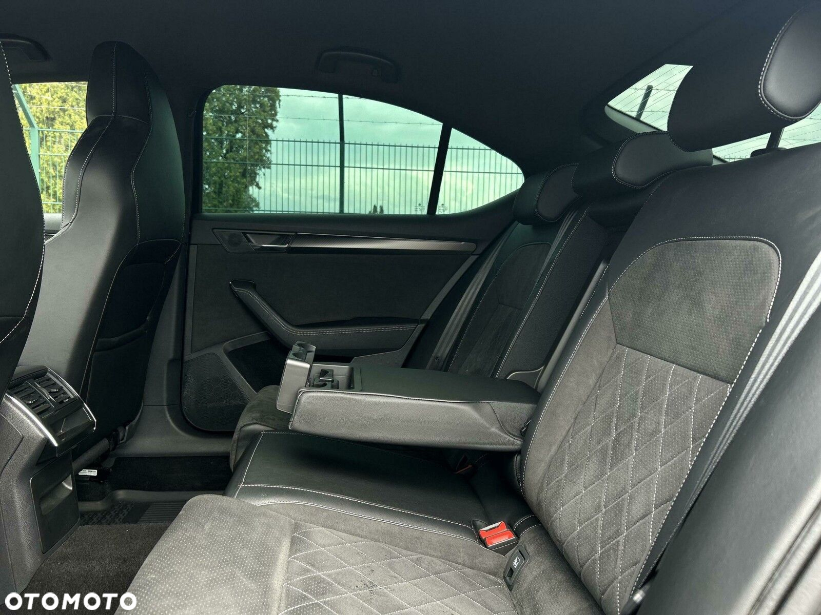 Skoda Superb 2.0 TSI Sportline DSG - 15