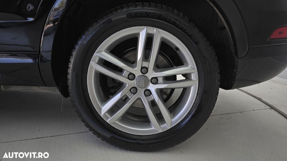 Audi Q3 2.0 TDI Quattro Stronic Design - 22