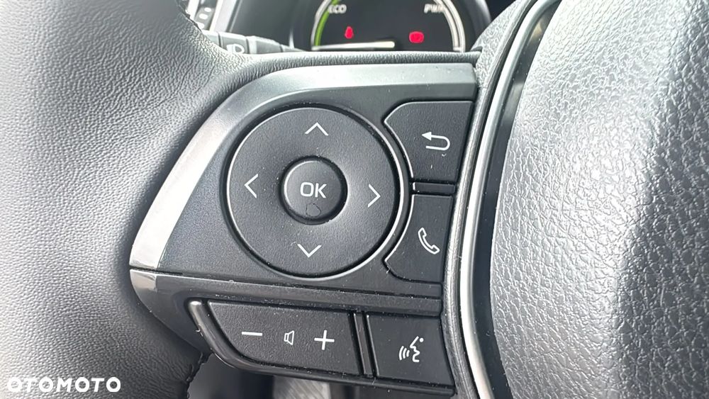 Toyota Camry 2.5 Hybrid Comfort CVT - 12