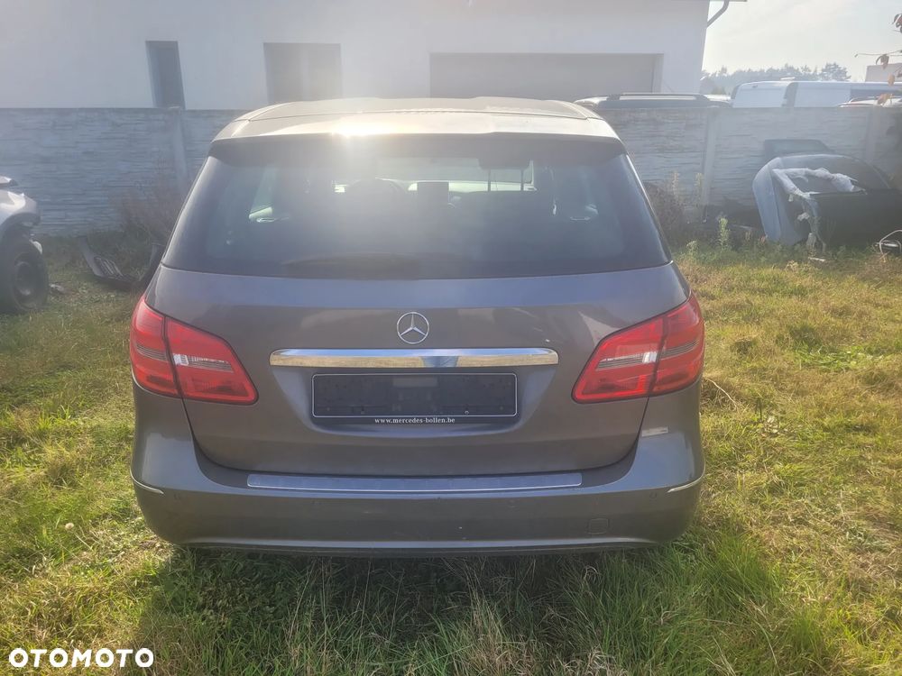 Mercedes-Benz B-Class 2014 photo 4