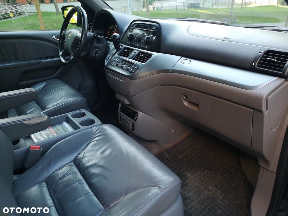Honda Odyssey 3.5 LX - 18