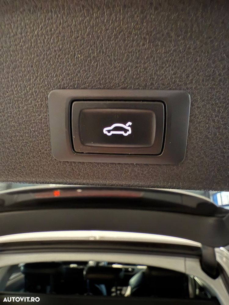 Audi A4 Avant 40 TDI quattro S tronic - 12