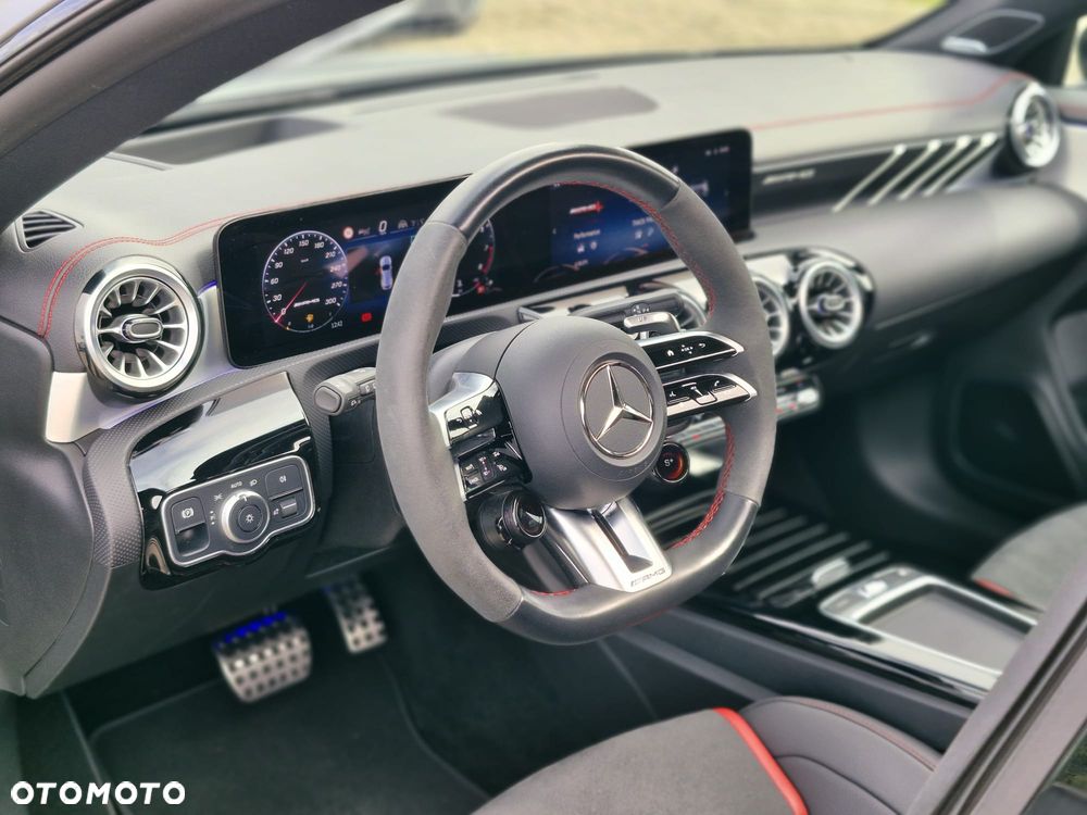 Mercedes-Benz CLA AMG 45 S 4-Matic+ 8G-DCT - 9