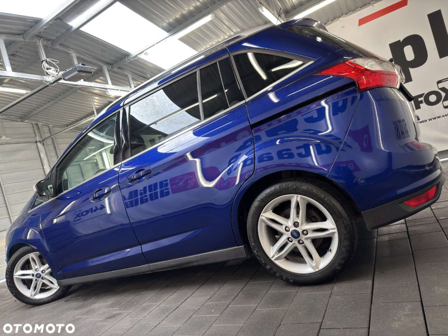 Ford Grand C-MAX - 12