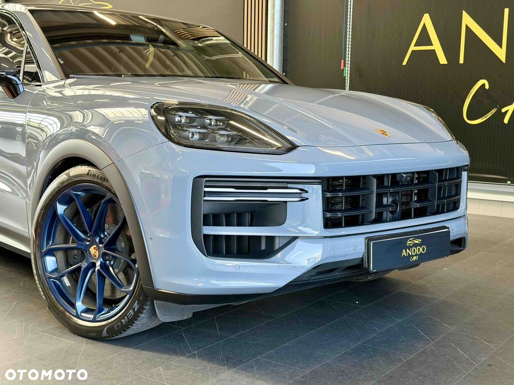Porsche Cayenne Turbo E-Hybrid PHEV GT - 39