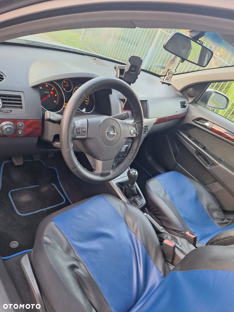Opel Astra - 14