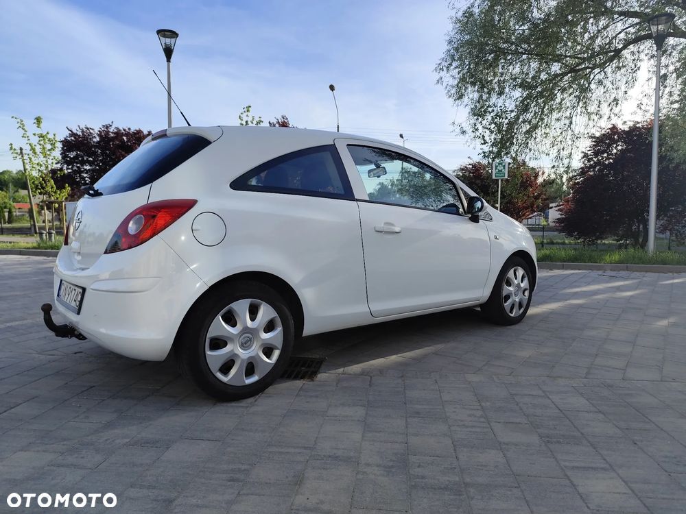 Opel Corsa 1.2 16V Cosmo - 5