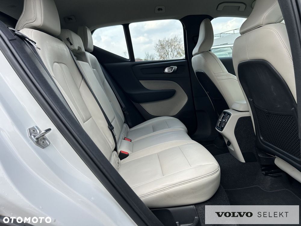 Volvo XC 40 - 22