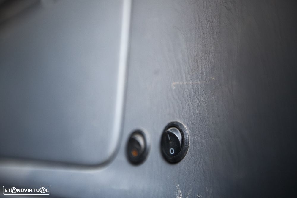 Toyota Land Cruiser SW 4.2 TDi CA - 12