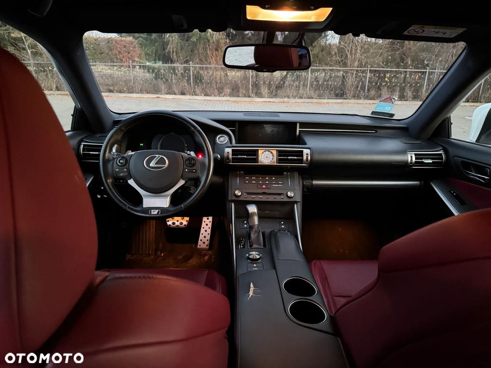 Lexus IS 250 F Sport - 4