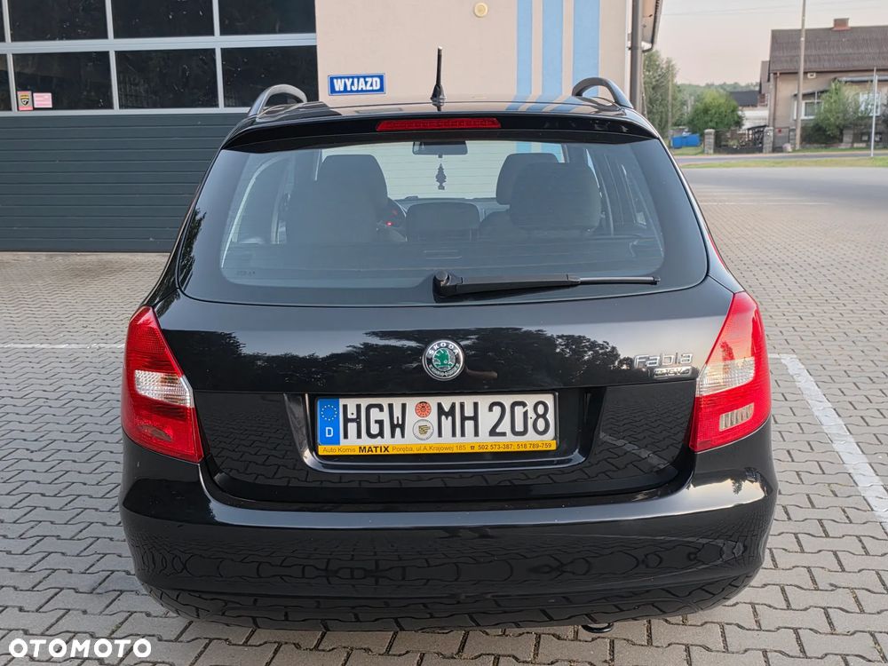 Skoda Fabia 1.4 16V Sport - 24