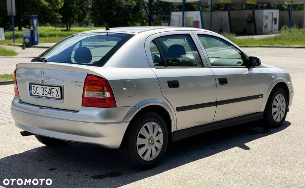 Opel Astra 1.6 16V 100 - 8