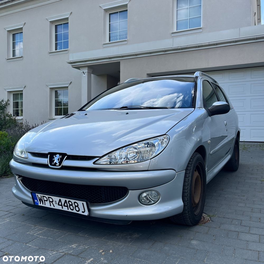 Peugeot 206 110 Quiksilver - 1