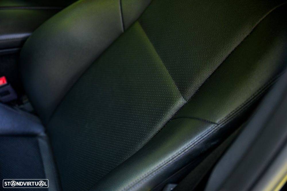 Mercedes-Benz E 220 d Avantgarde - 46