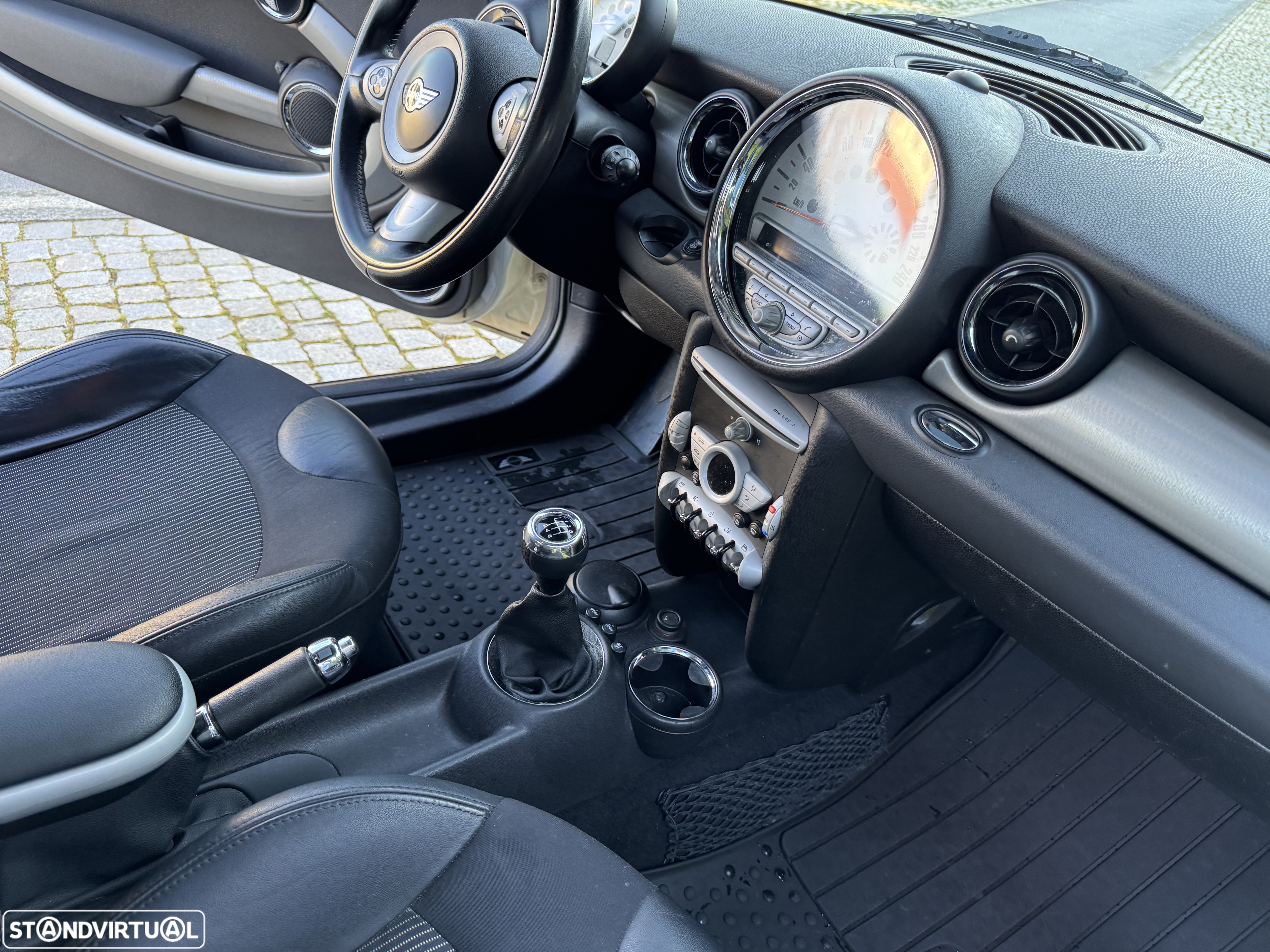MINI Clubman Cooper D - 12