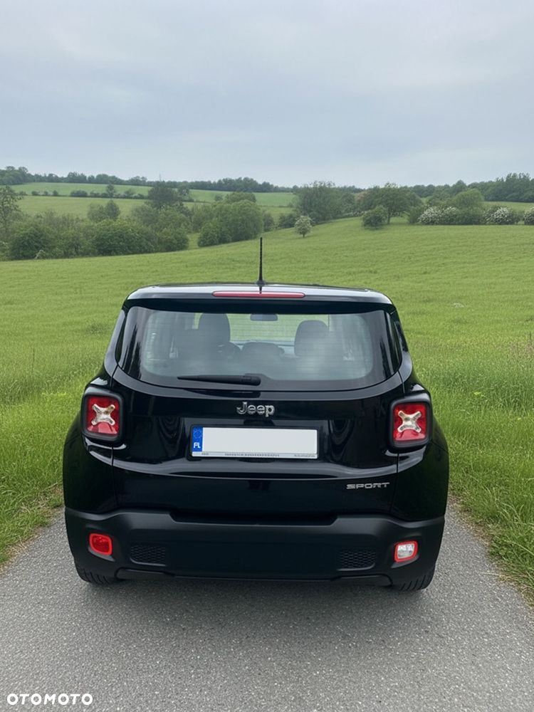 Jeep Renegade 1.6 E-TorQ Sport FWD - 11