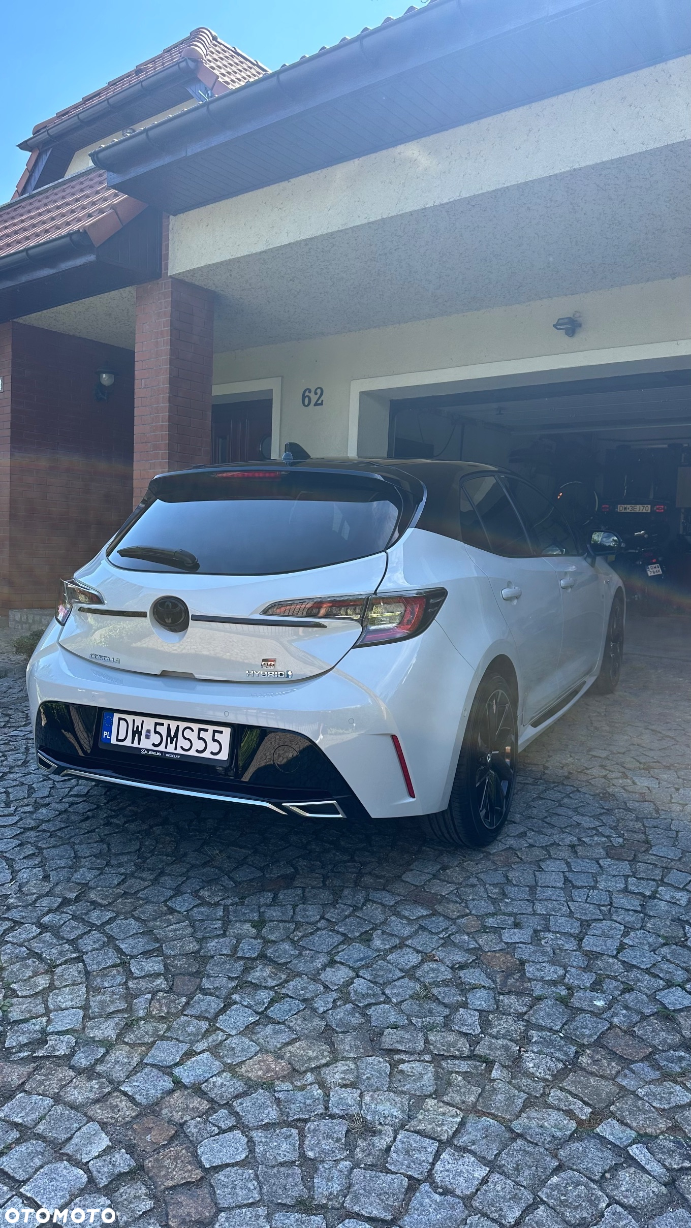 Toyota Corolla - 2