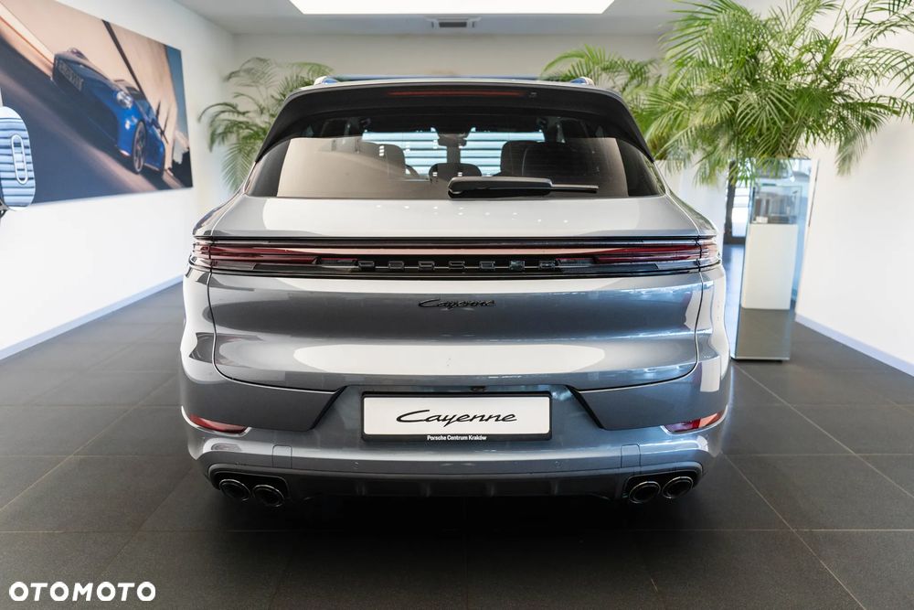 Porsche Cayenne E-Hybrid PHEV Black Edition - 4